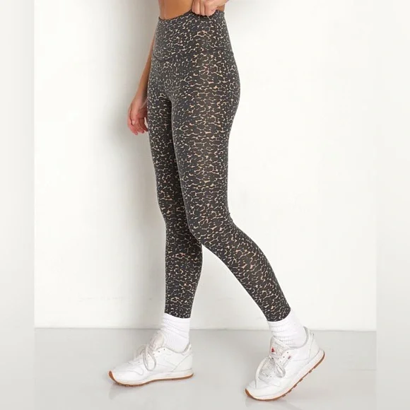 Varley Lets Move High Legging Cluster Leopard - Picture 2 of 4